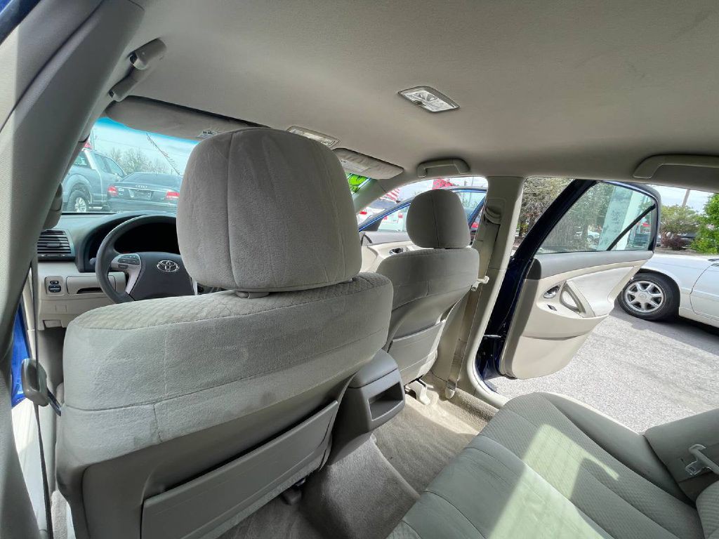 2009 Toyota Camry Image 13