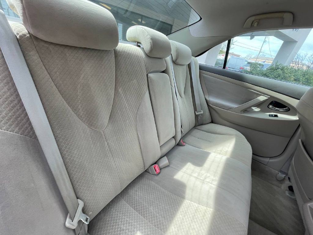 2009 Toyota Camry Image 15