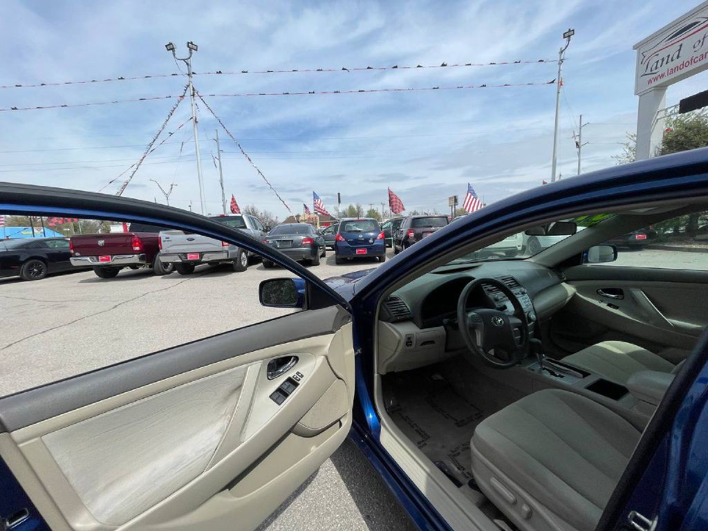 2009 Toyota Camry Image 22