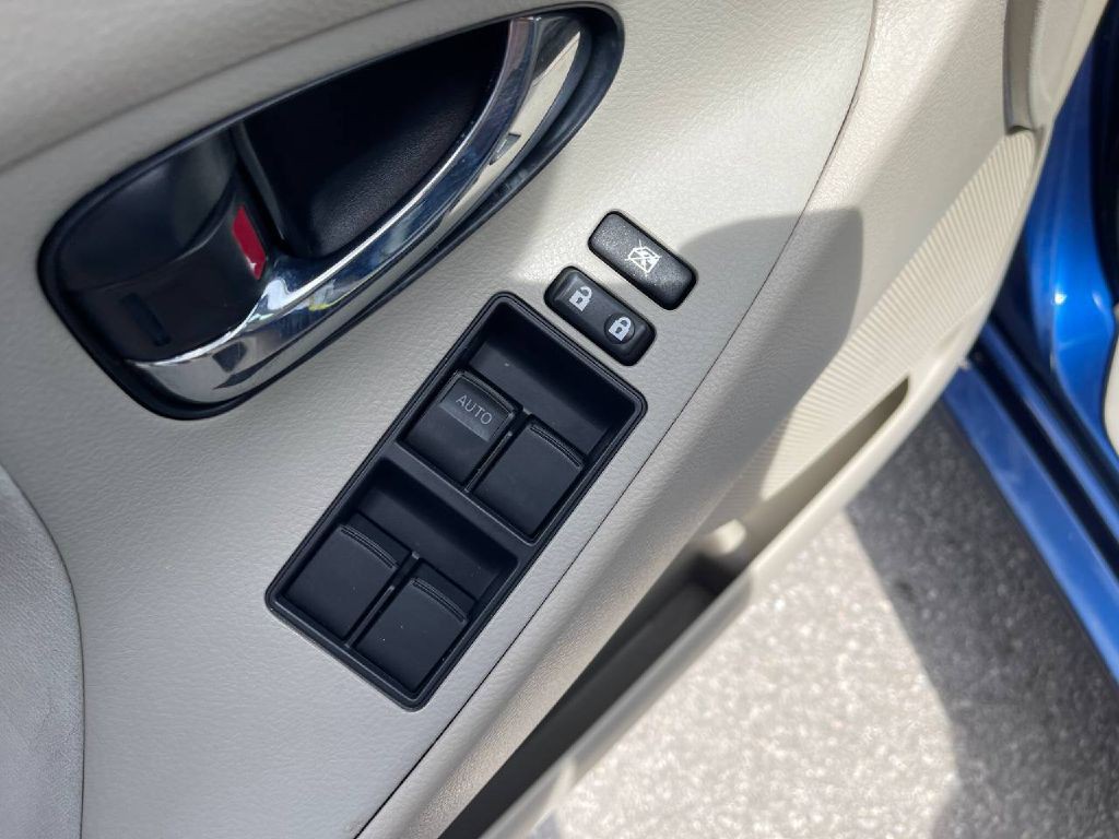 2009 Toyota Camry Image 23