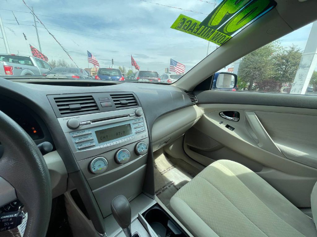 2009 Toyota Camry Image 27