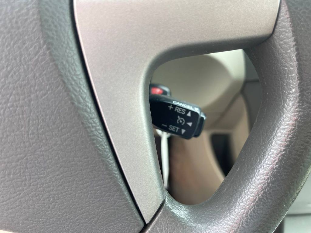 2009 Toyota Camry Image 30
