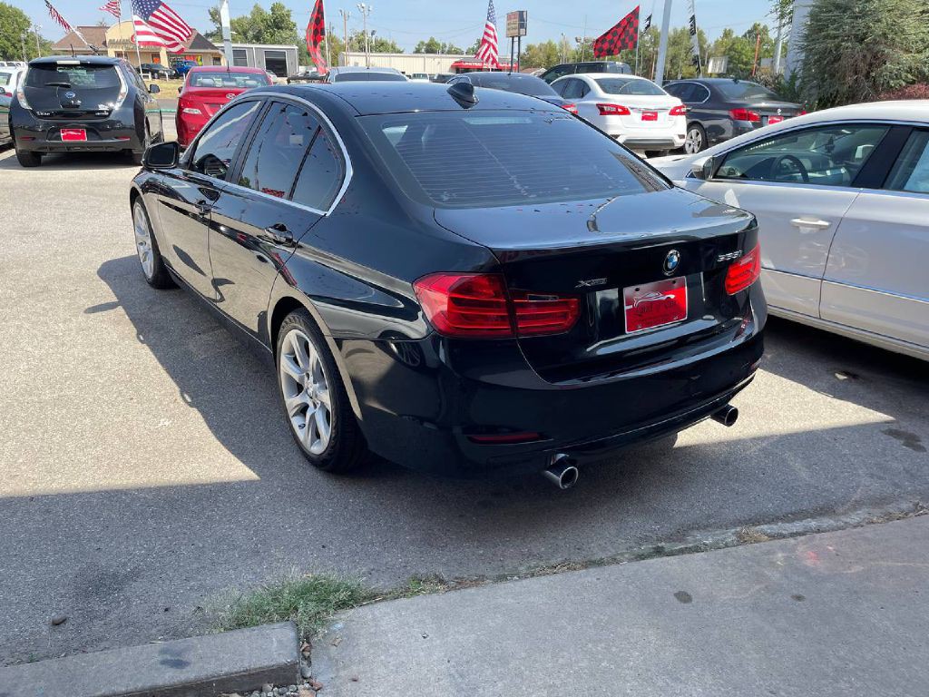 2015 BMW 3 Series Image 4
