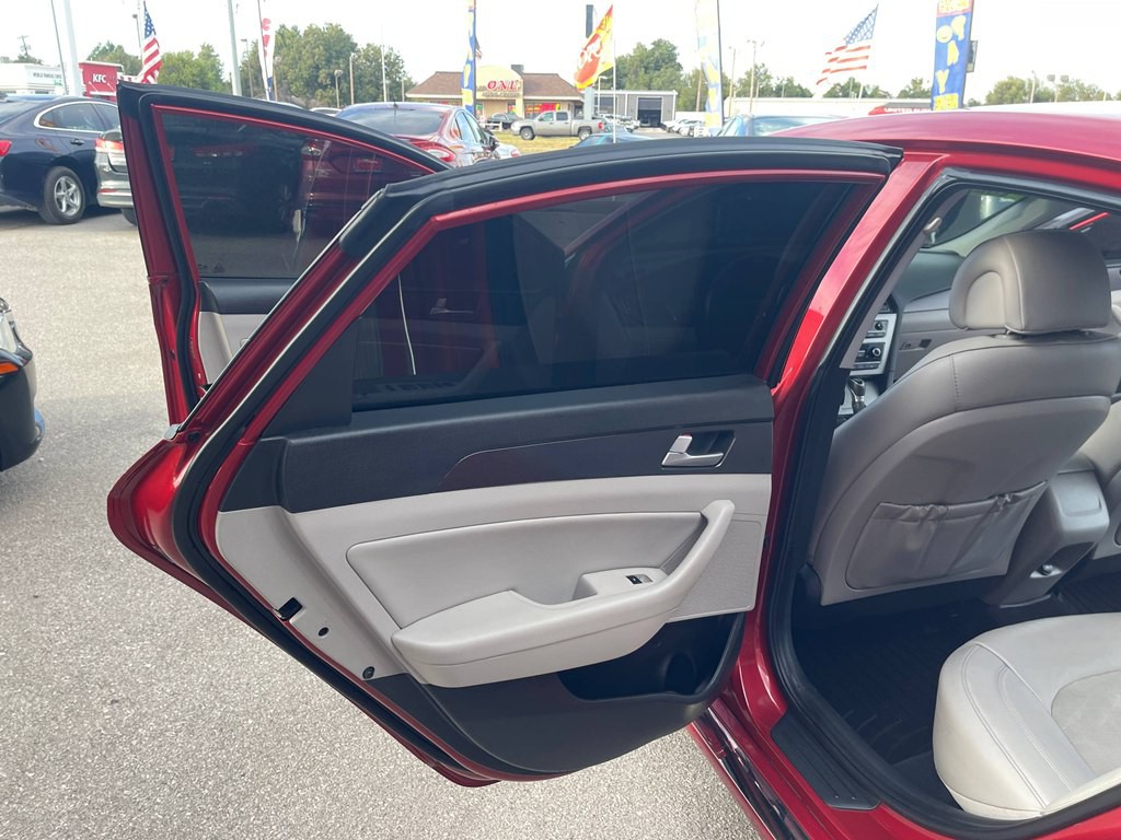 2017 Hyundai Sonata Image 9