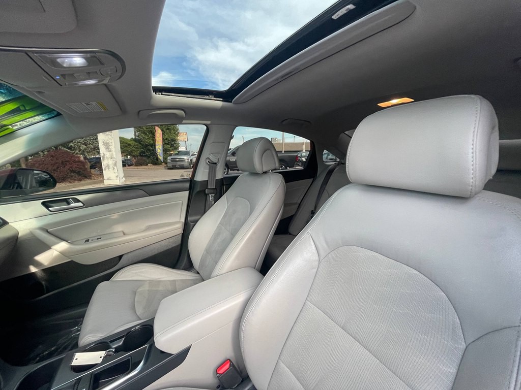 2017 Hyundai Sonata Image 25