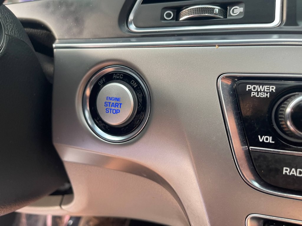 2017 Hyundai Sonata Image 38
