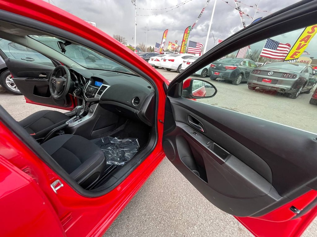 2016 Chevrolet Cruze Image 16