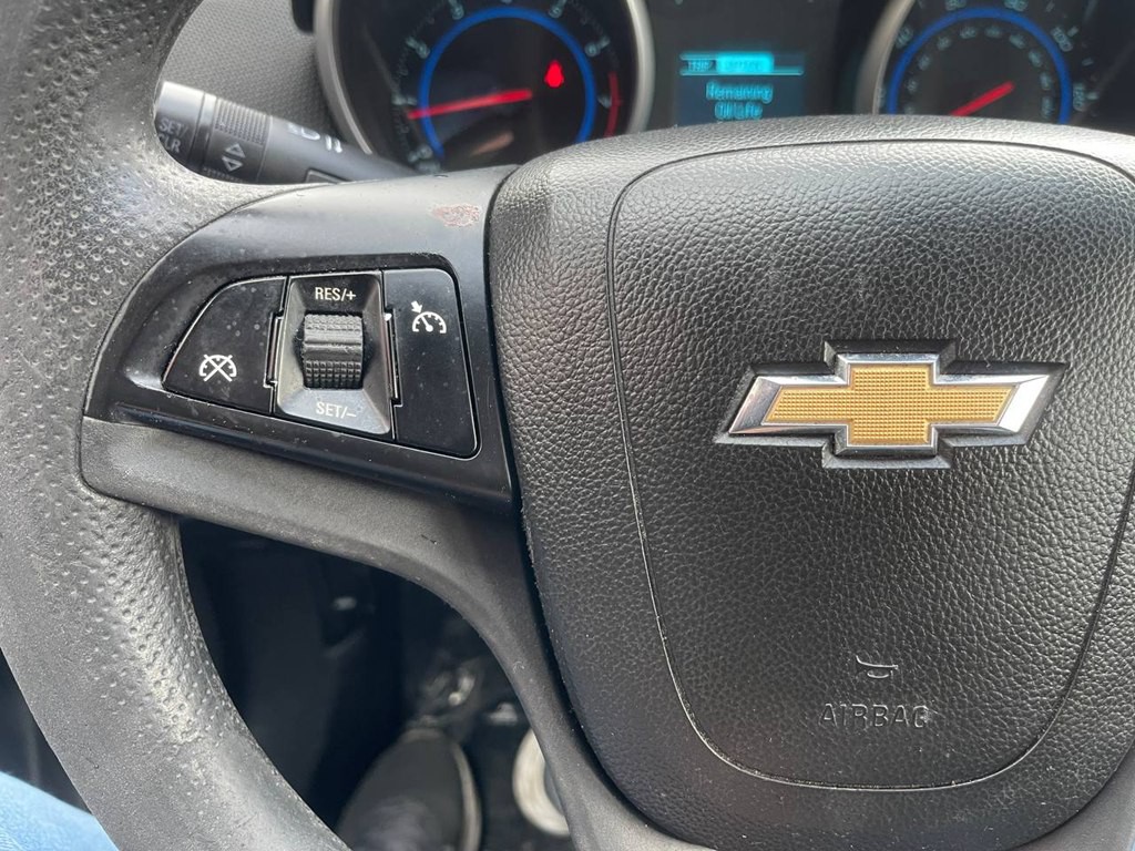 2016 Chevrolet Cruze Image 25