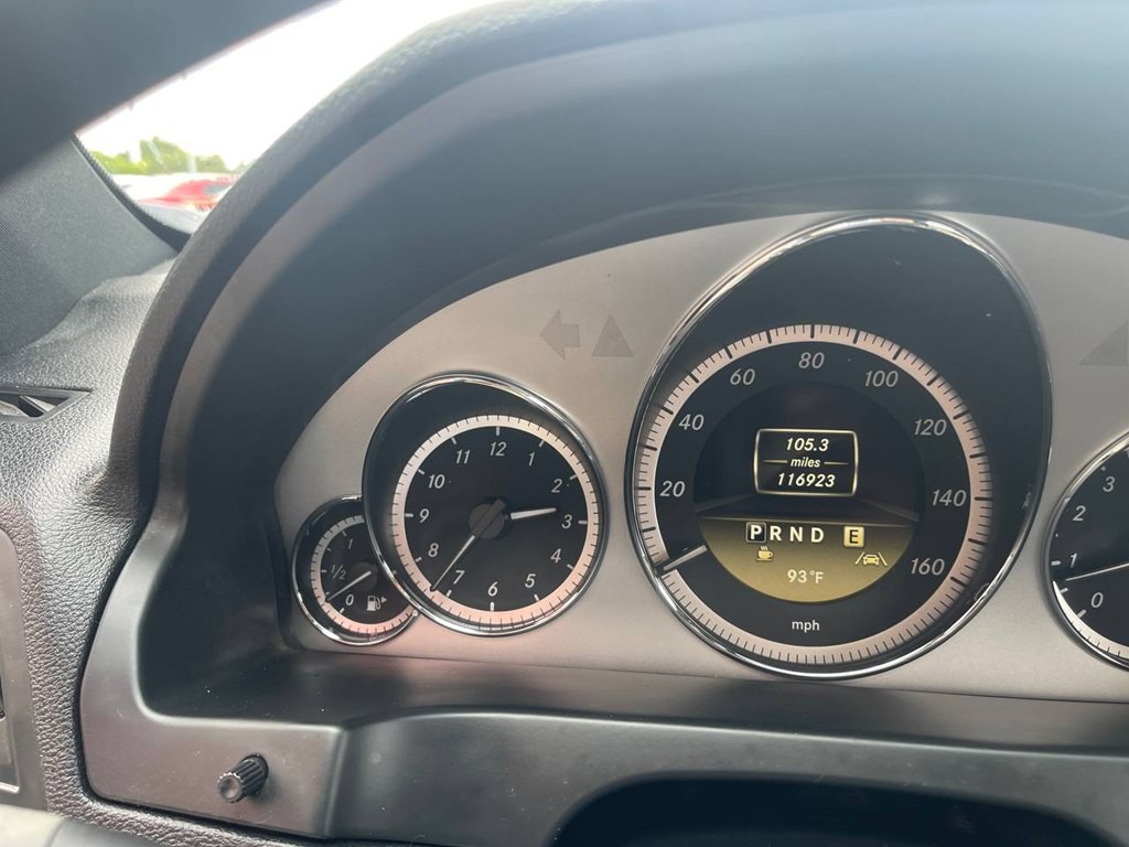 2012 Mercedes-Benz E-Class Image 24