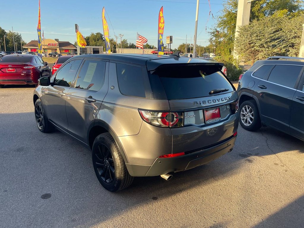 2016 Land Rover Discovery Sport Image 4