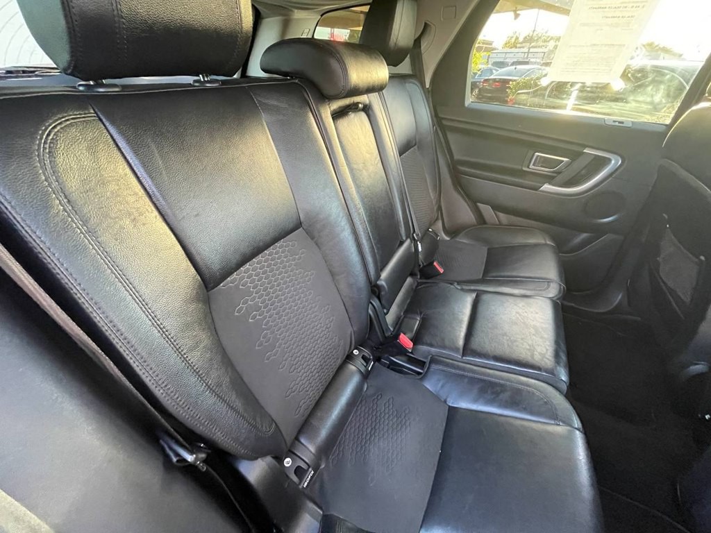 2016 Land Rover Discovery Sport Image 15