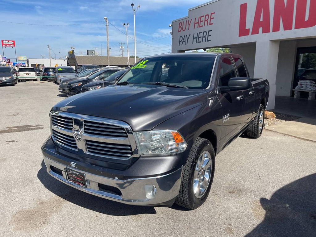 2015 RAM 1500 Image 3