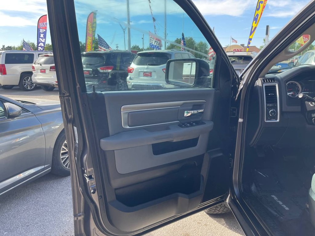 2015 RAM 1500 Image 8