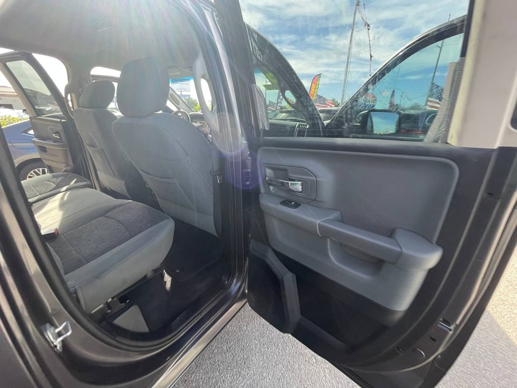 2015 RAM 1500 Image 13