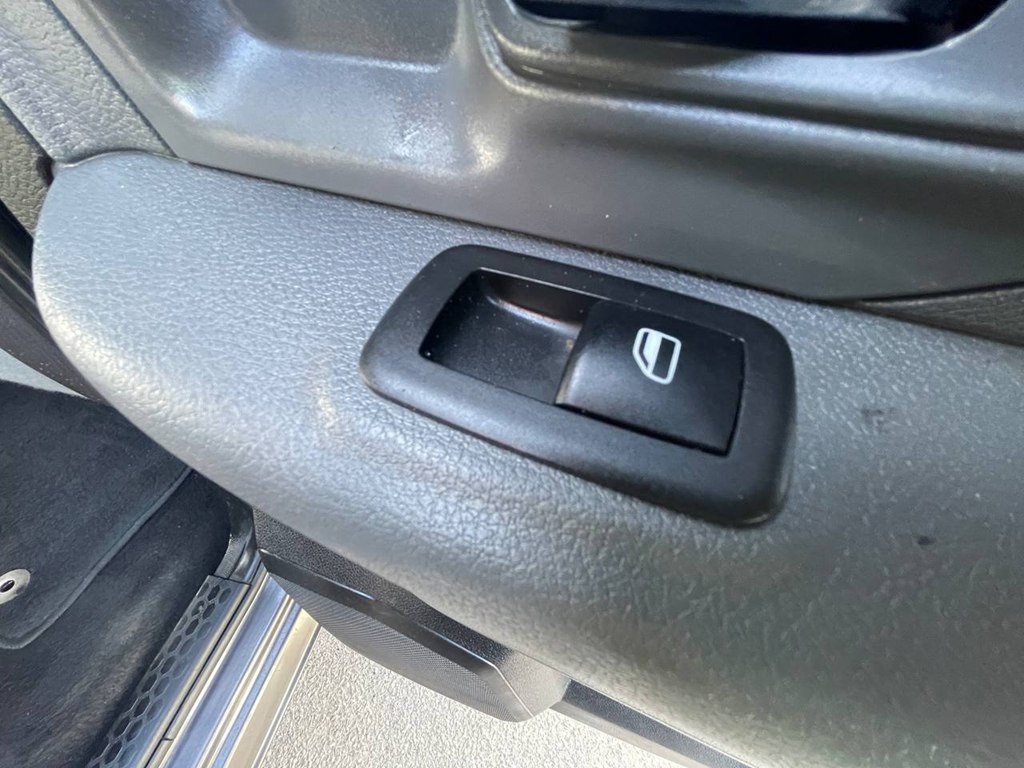 2015 RAM 1500 Image 14