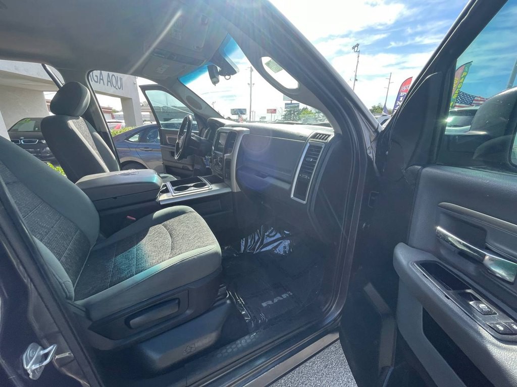 2015 RAM 1500 Image 18