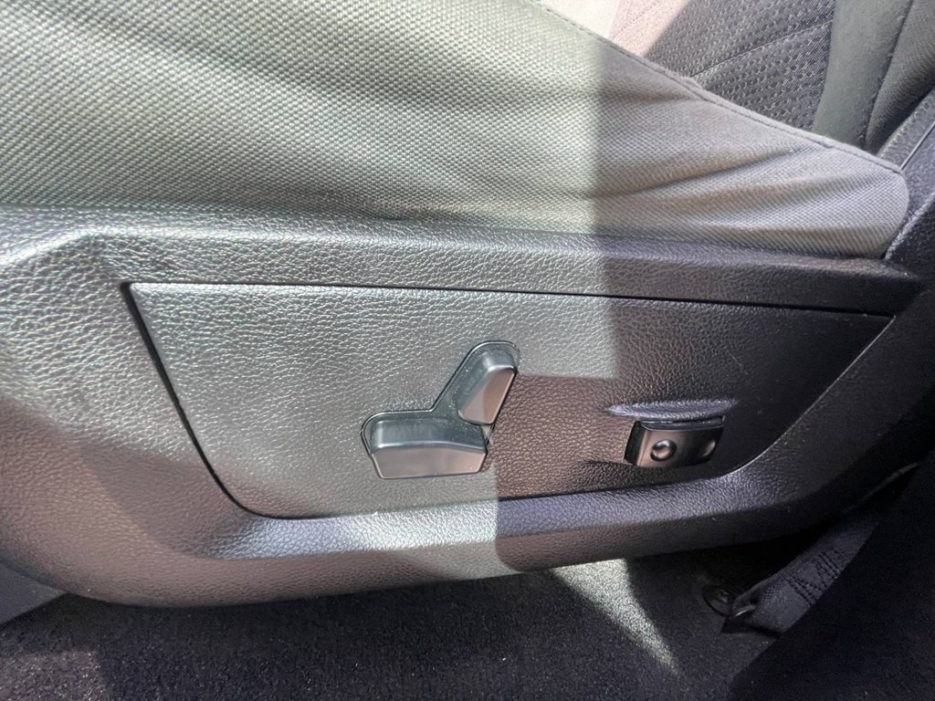 2015 RAM 1500 Image 24