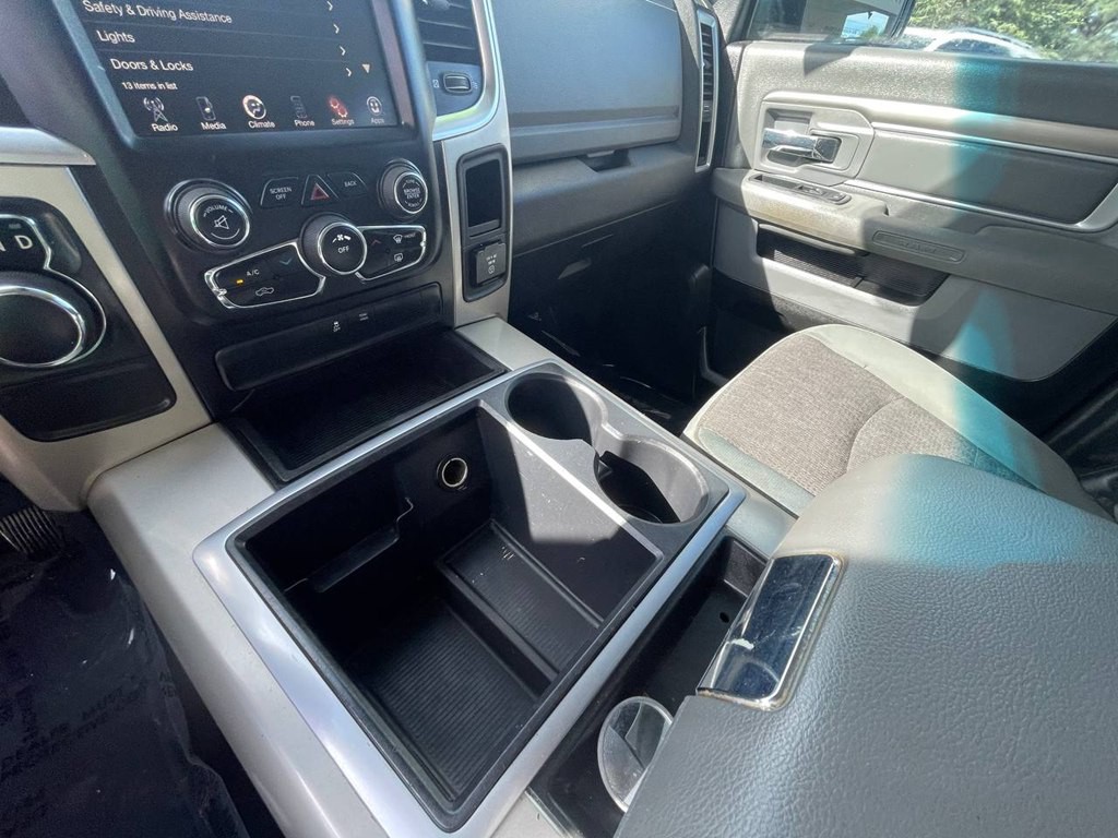 2015 RAM 1500 Image 38