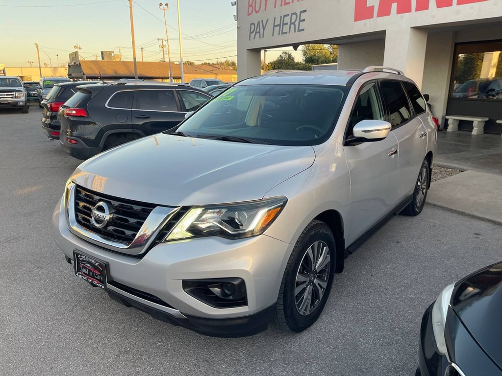 2017 Nissan Pathfinder Image 3
