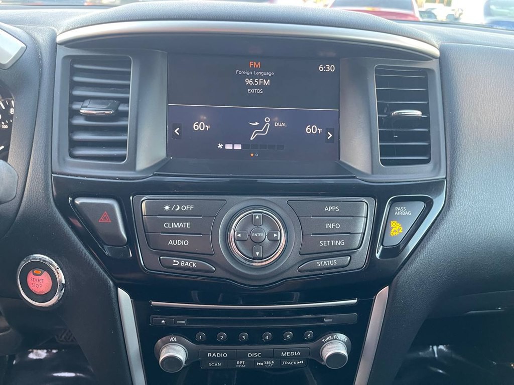 2017 Nissan Pathfinder Image 37