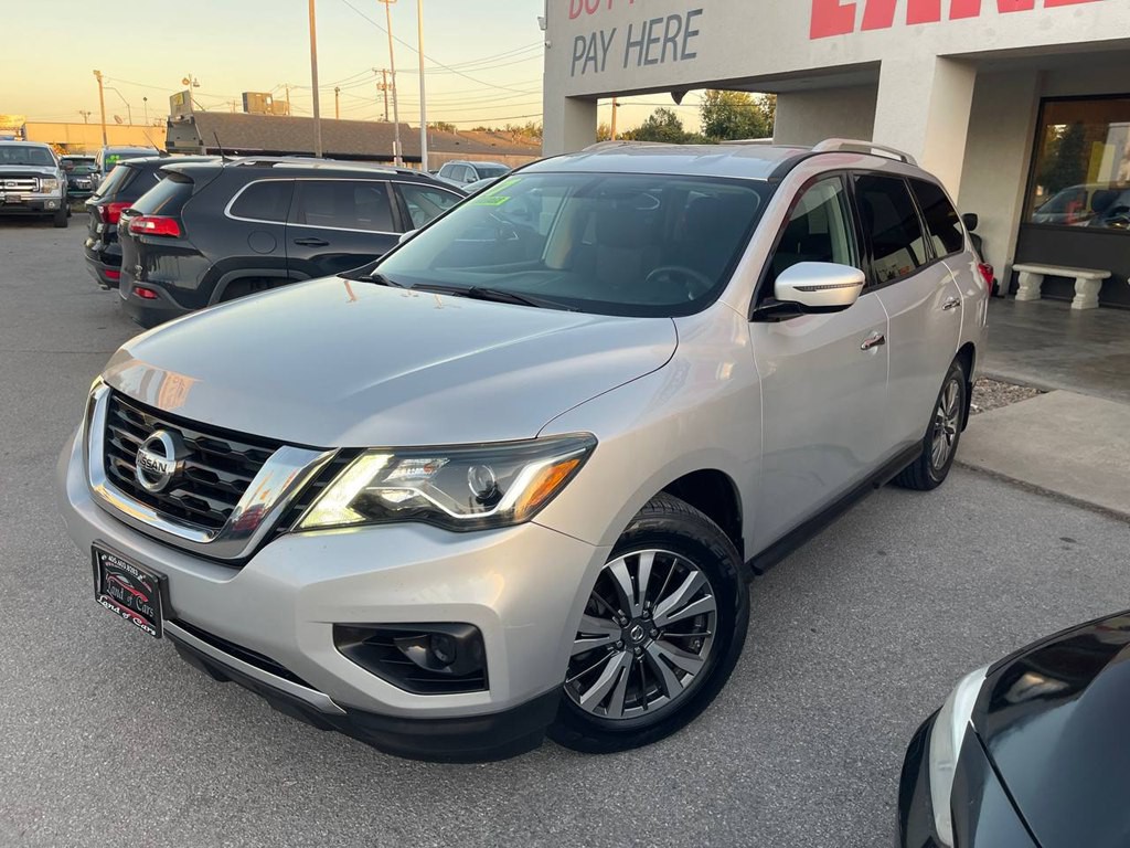 2017 Nissan Pathfinder Image 46