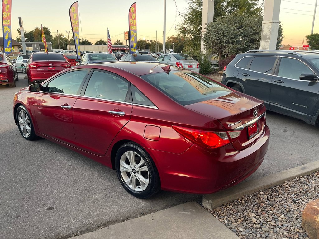 2011 Hyundai Sonata Image 6