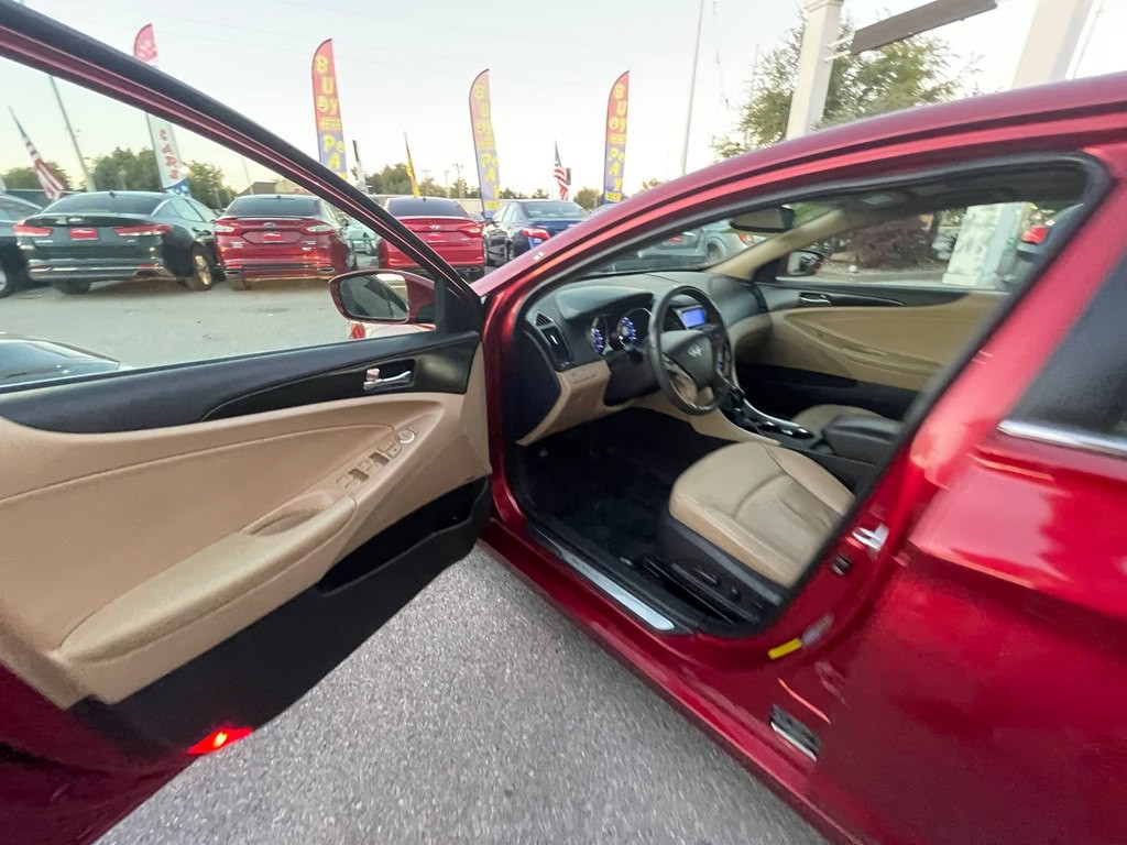 2011 Hyundai Sonata Image 21