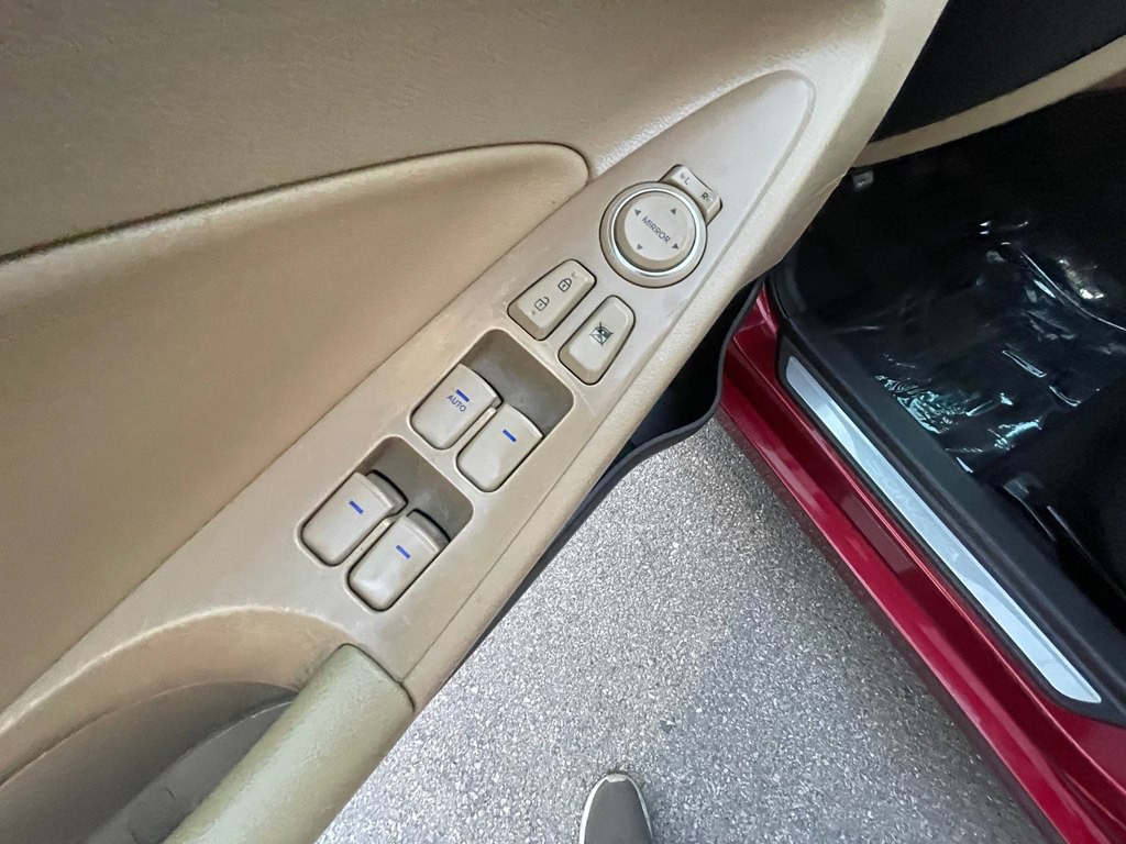 2011 Hyundai Sonata Image 22