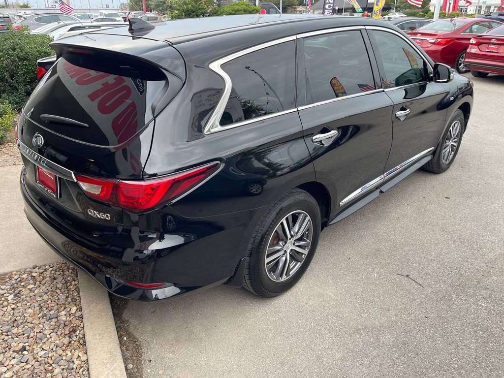 2016 INFINITI QX60 Image 4