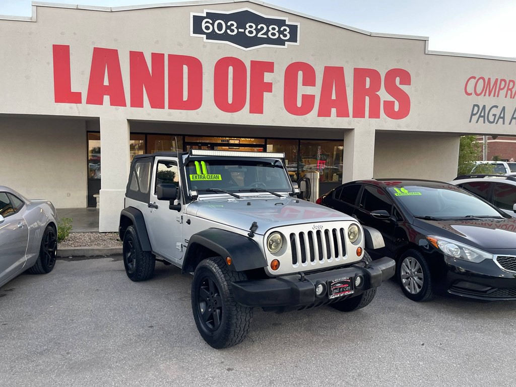 2011 Jeep Wrangler Image 2