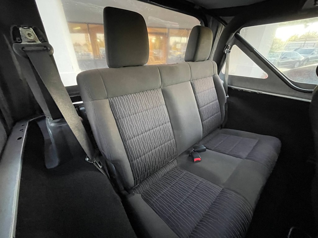 2011 Jeep Wrangler Image 10