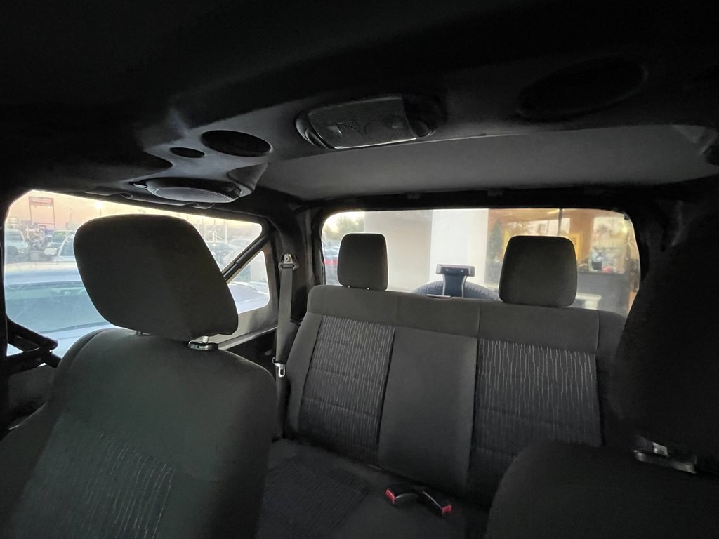 2011 Jeep Wrangler Image 16