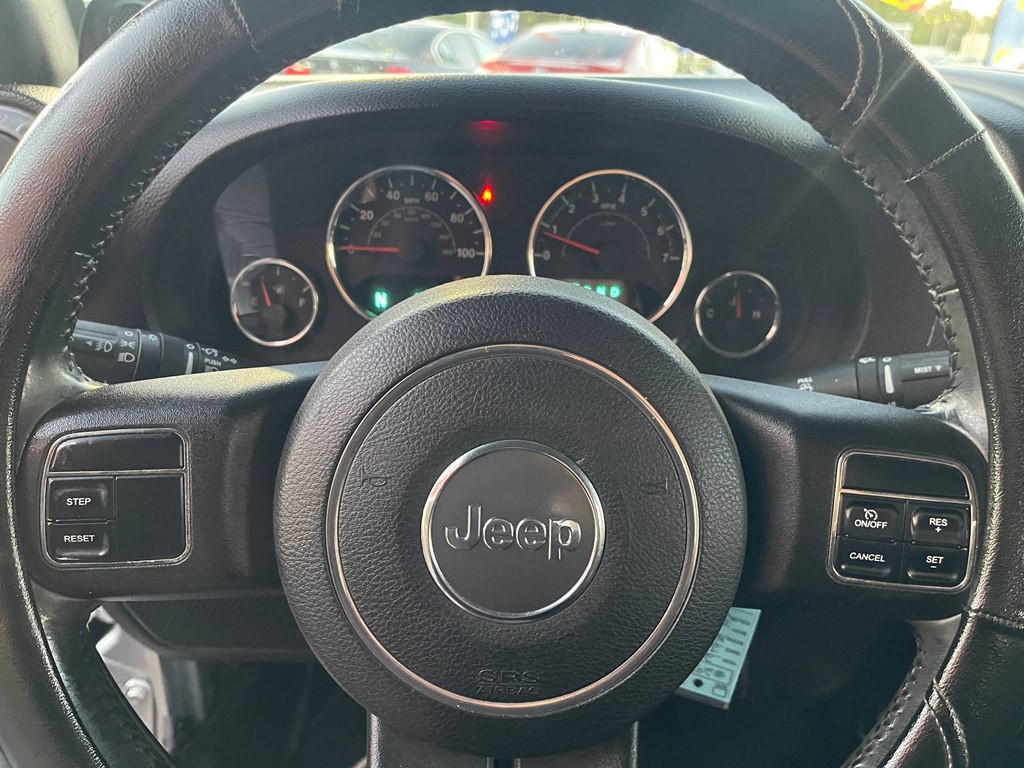 2011 Jeep Wrangler Image 17