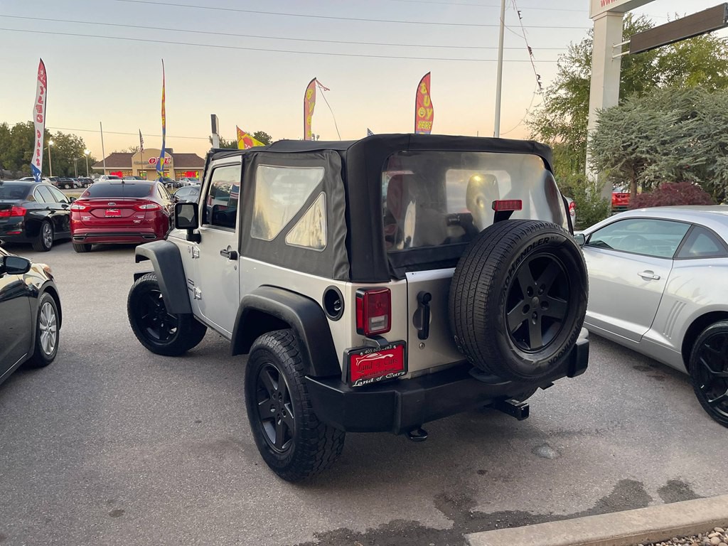 2011 Jeep Wrangler Image 27