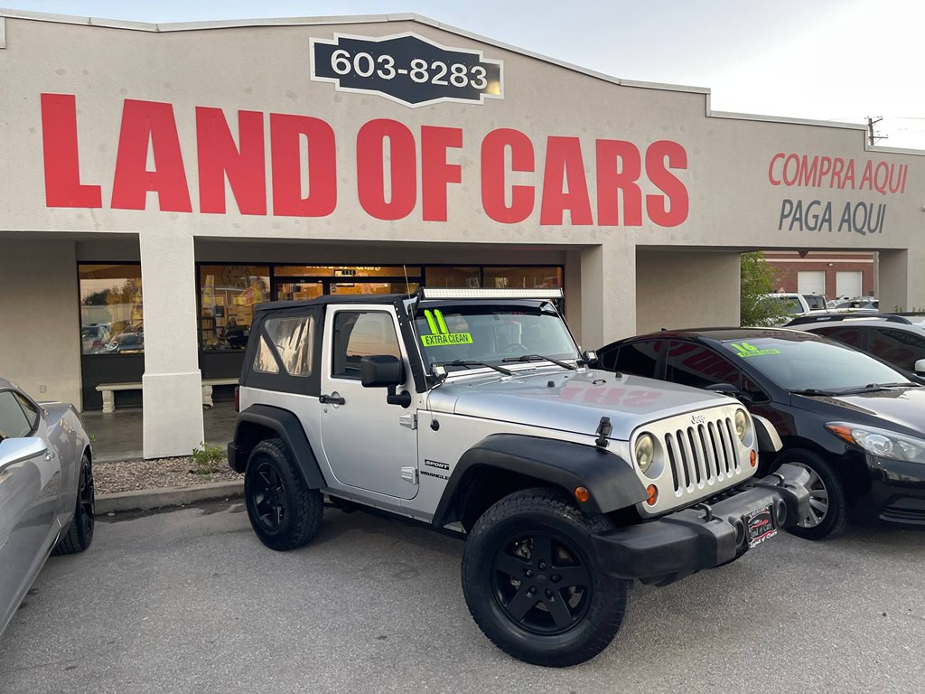 2011 Jeep Wrangler Image 28