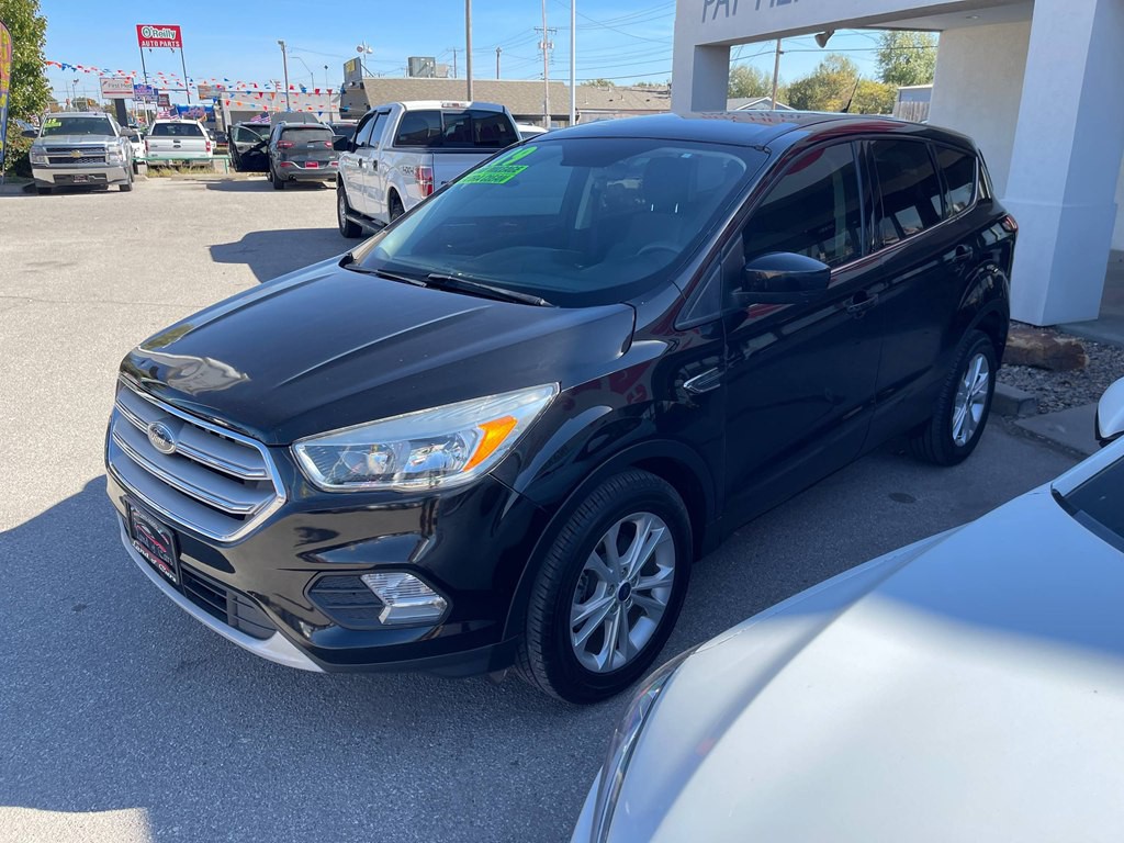 2019 Ford Escape Image 2