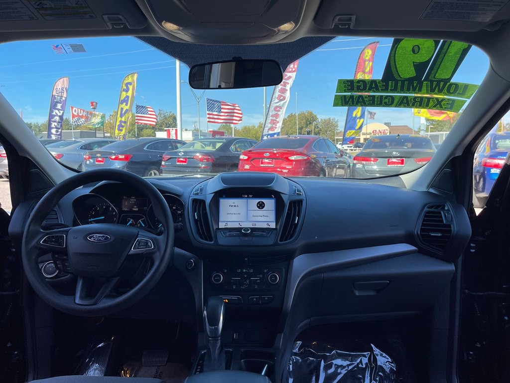 2019 Ford Escape Image 17