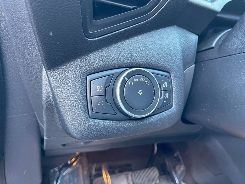 2019 Ford Escape Image 32