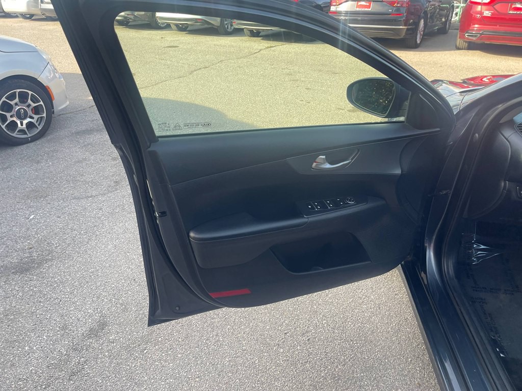 2020 Kia Forte Image 8