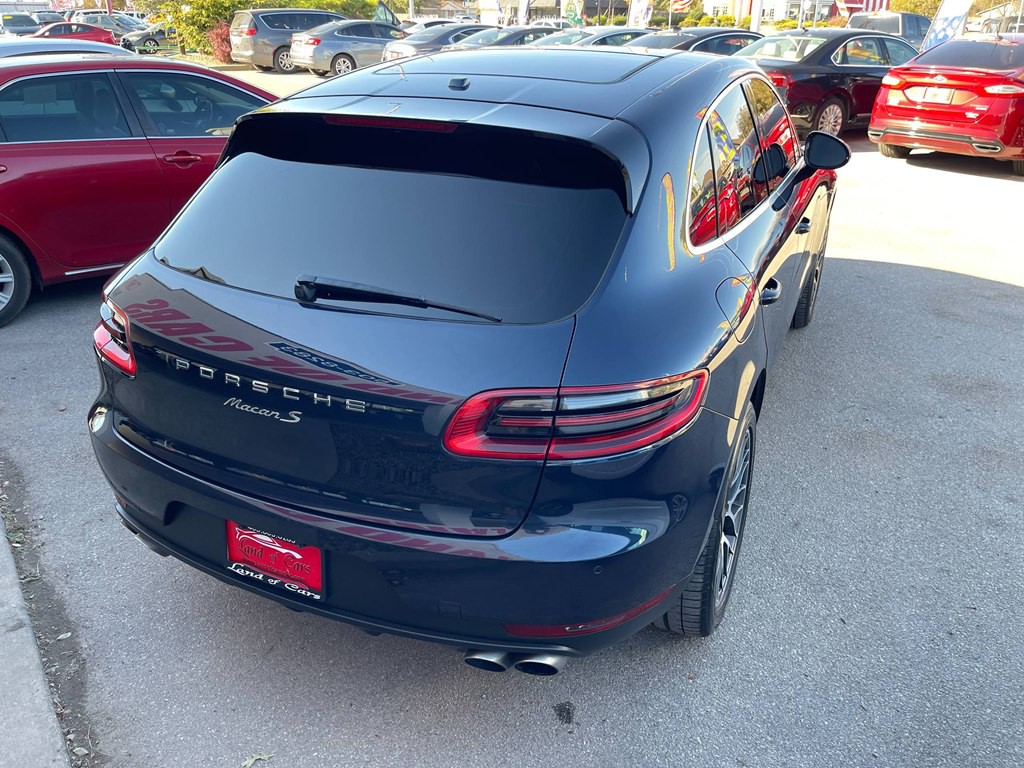 2018 Porsche Macan Image 3