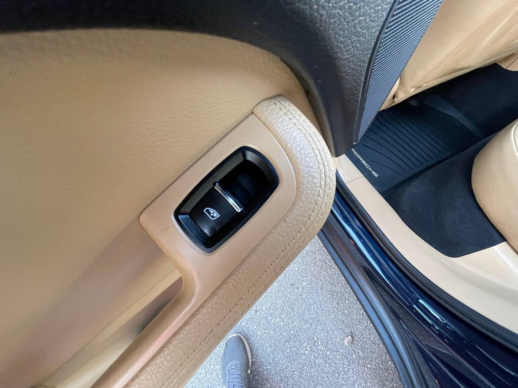 2018 Porsche Macan Image 10