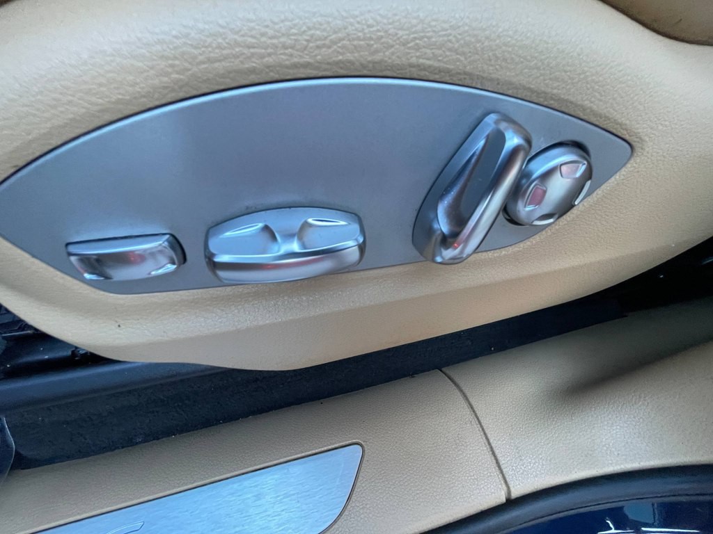 2018 Porsche Macan Image 28