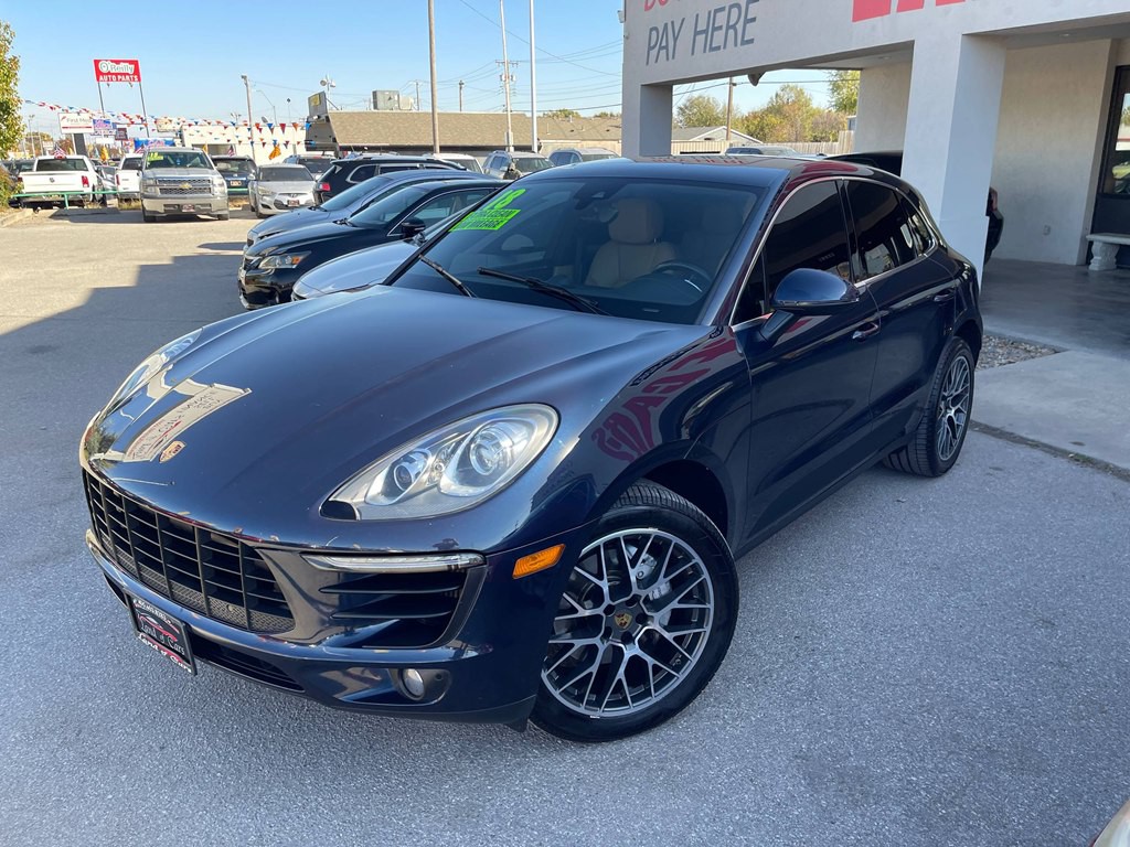 2018 Porsche Macan Image 51