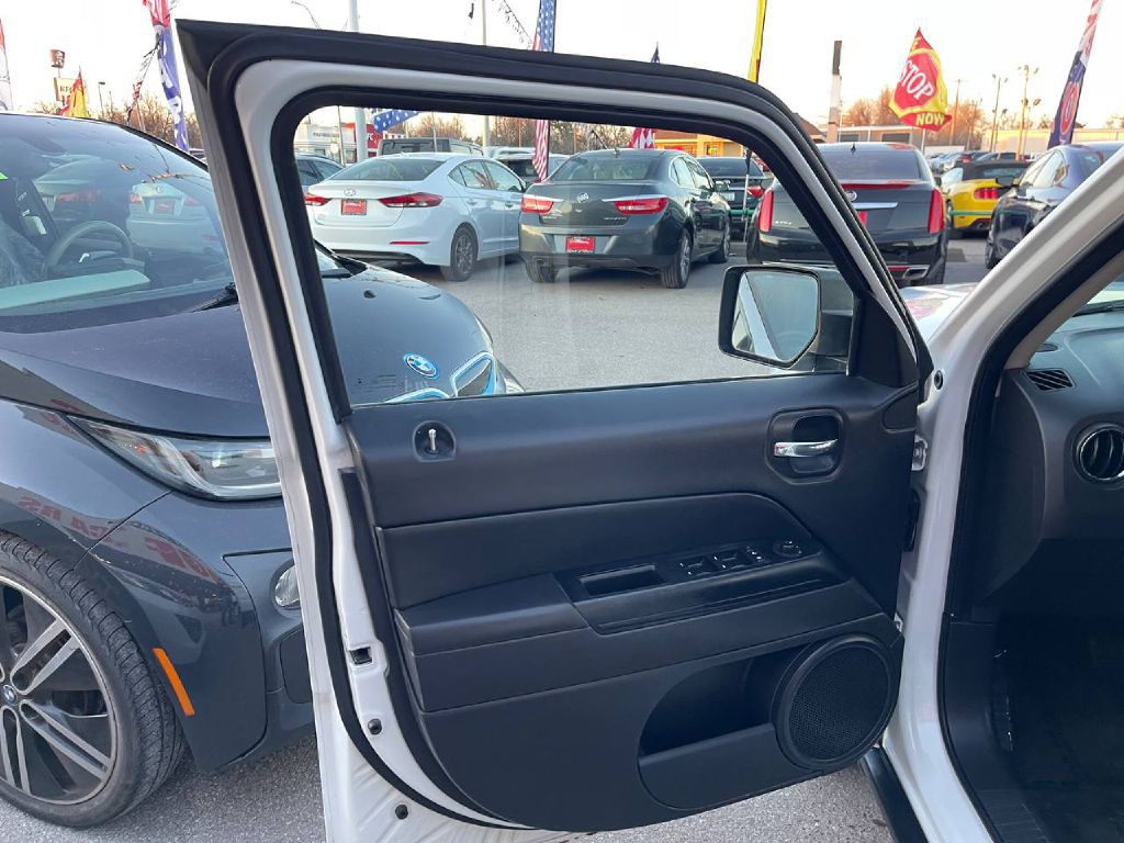 2015 Jeep Patriot Image 8