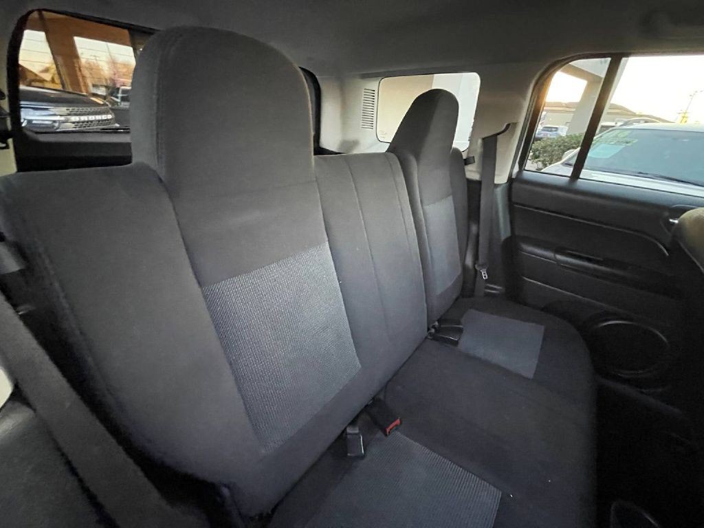 2015 Jeep Patriot Image 15