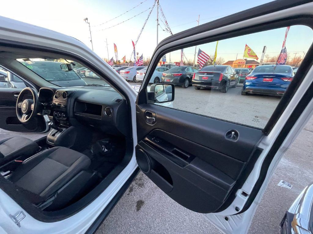 2015 Jeep Patriot Image 17