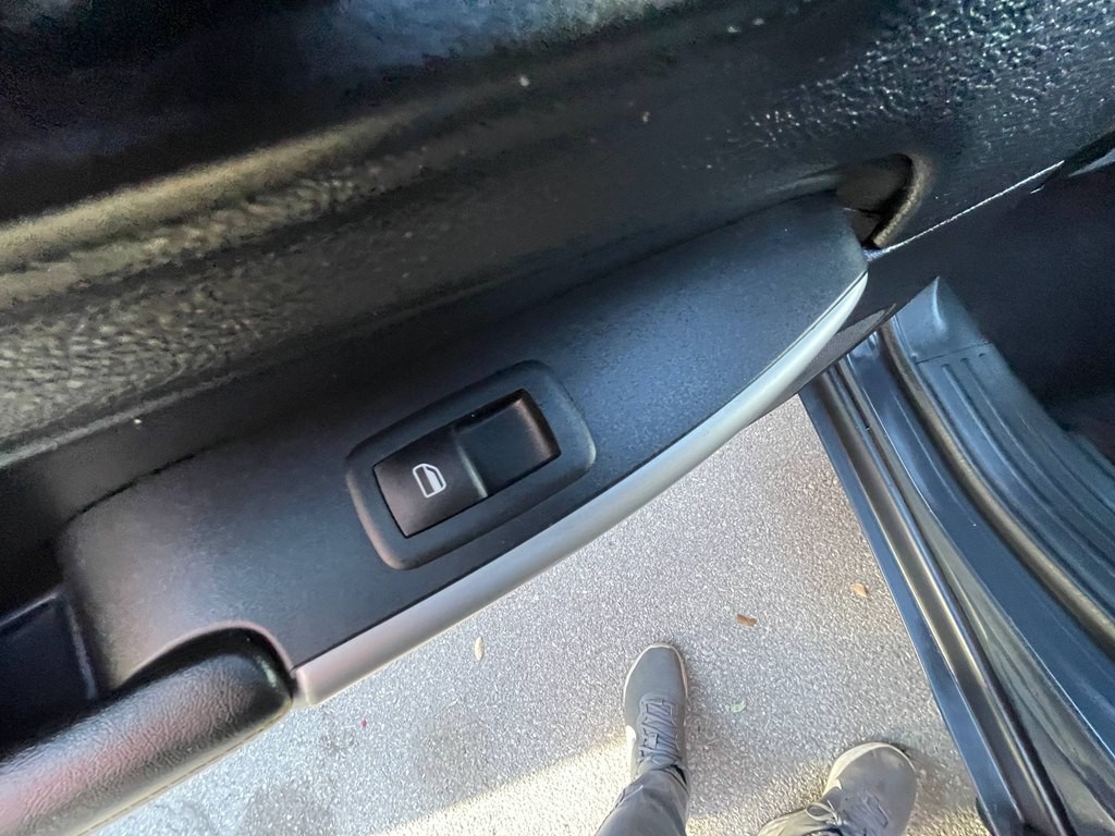 2018 Jeep Cherokee Image 10