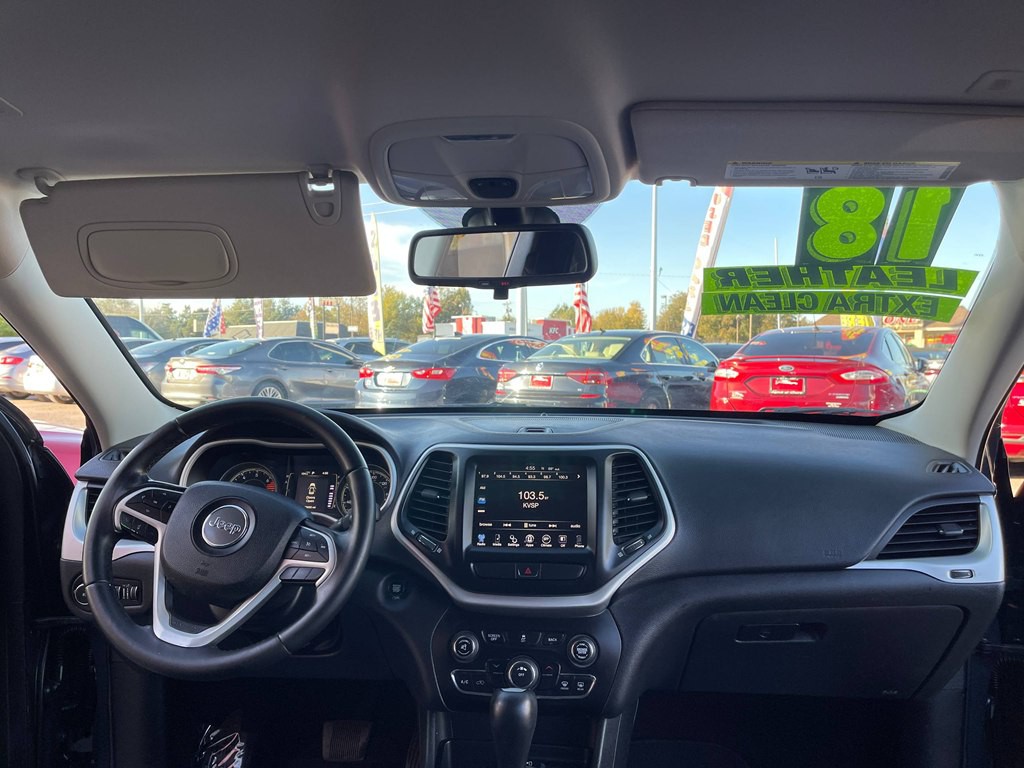 2018 Jeep Cherokee Image 16