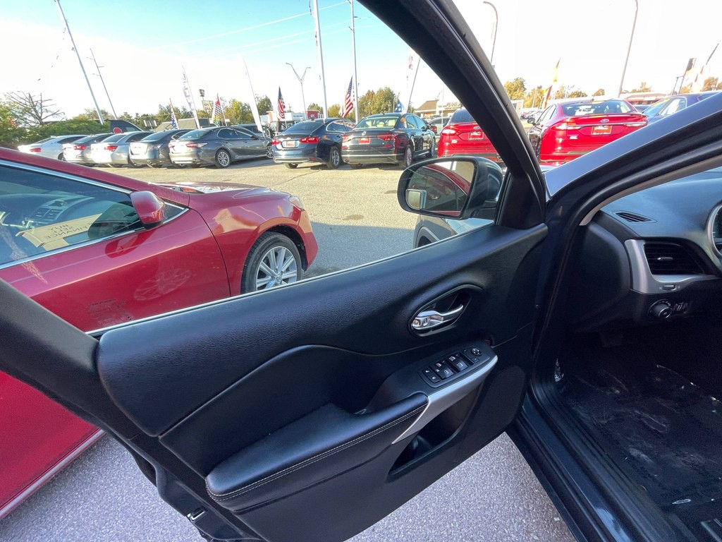 2018 Jeep Cherokee Image 20