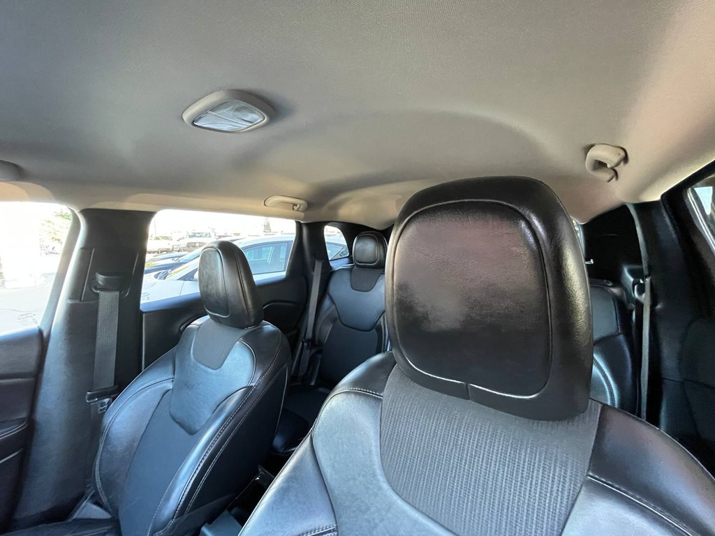 2018 Jeep Cherokee Image 23